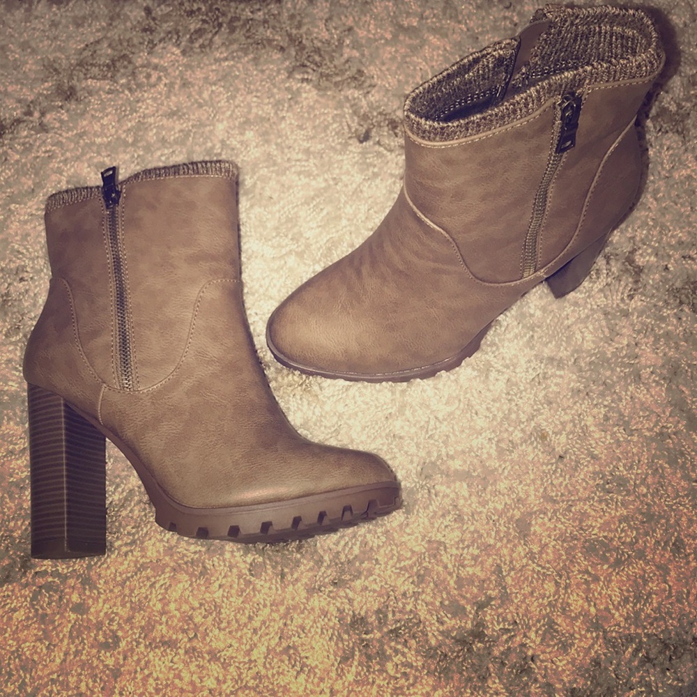 Sweater booties ! Never worn
